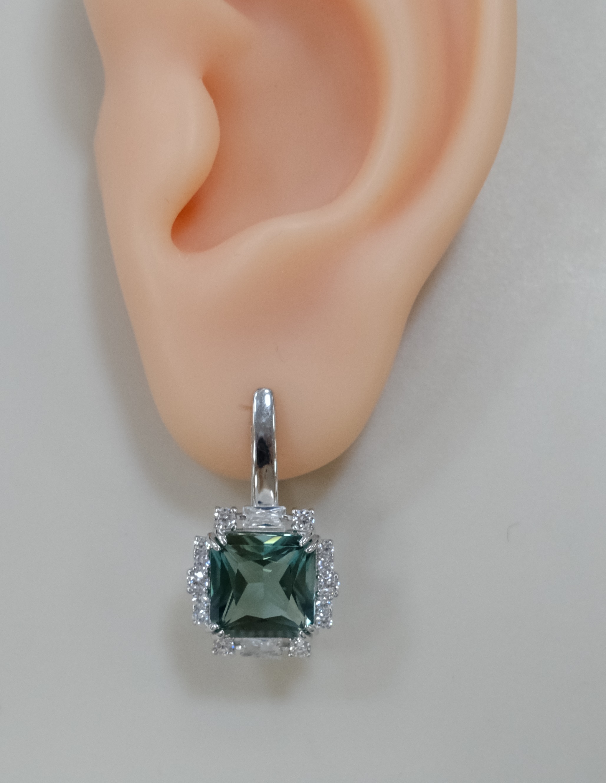 Серебряные серьги с празиолитами